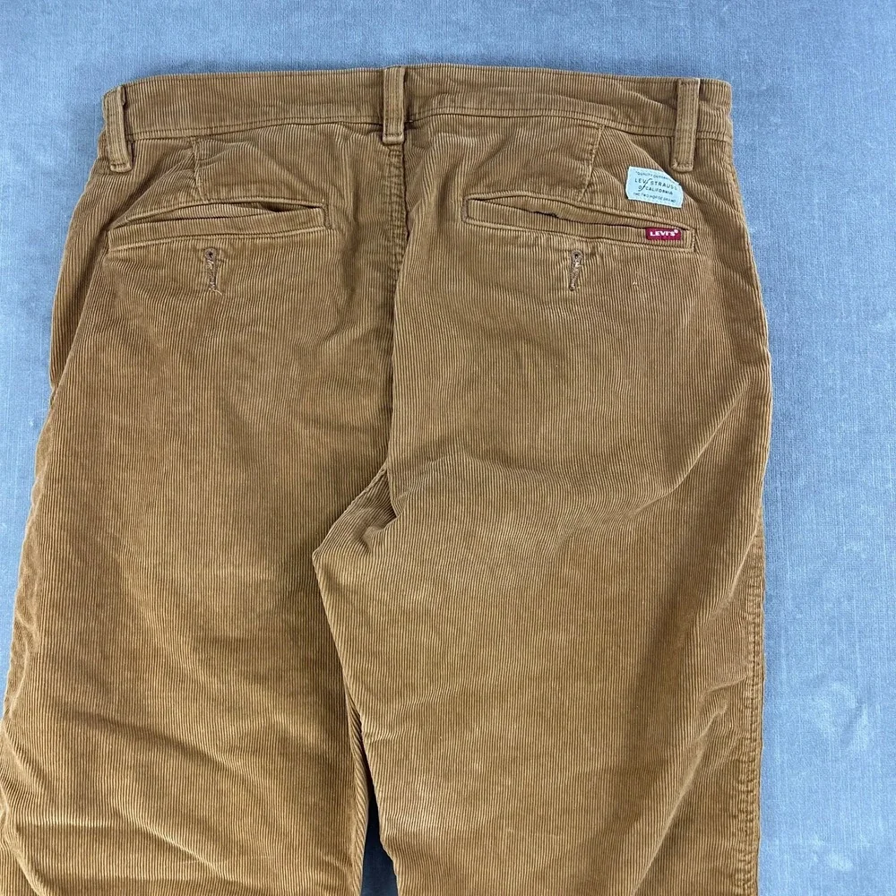 Levi's Men 33x32 Tan XX Chino Corduroy Standard Taper Pants